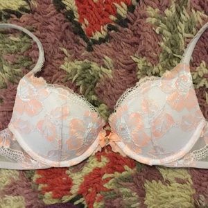 Body by Victoria Push Up Lace Bra